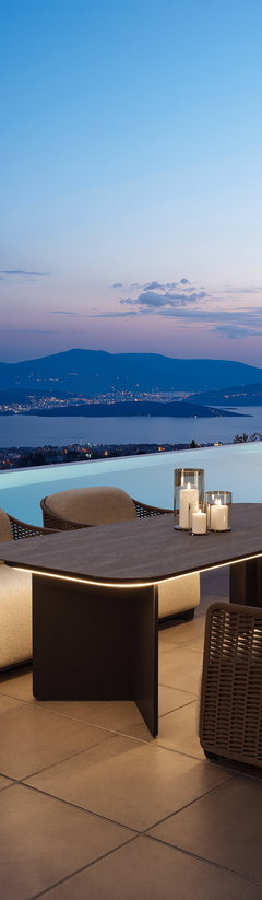 Caracas Dining L