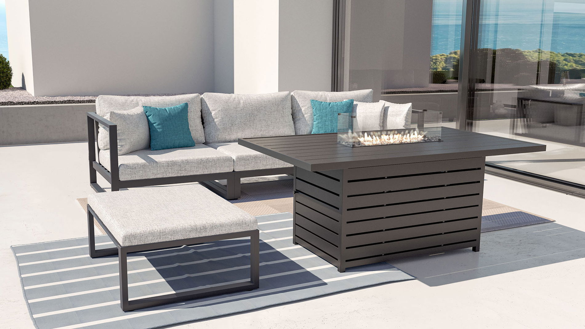 Matteo S mit Feuertisch